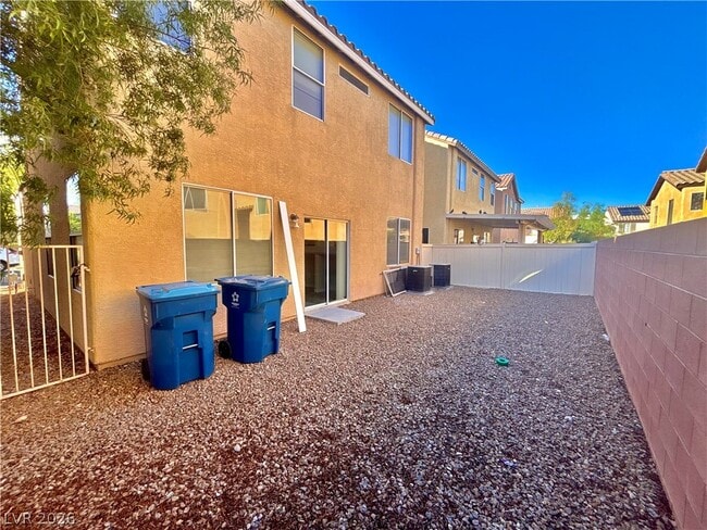 Building Photo - 7432 Decoro St