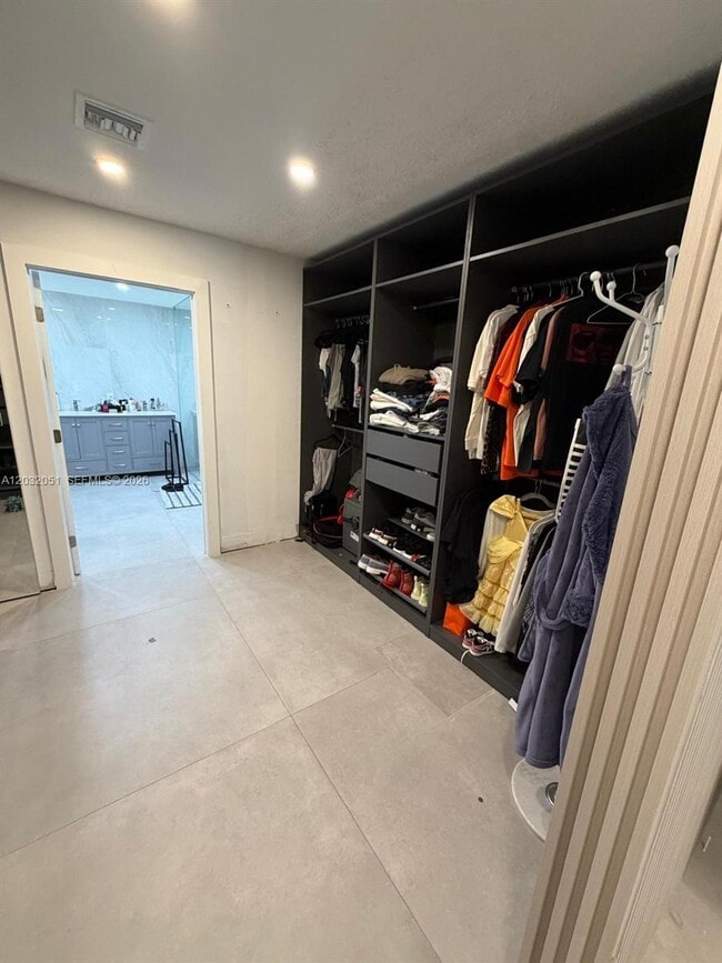 Foto del edificio - 2810 Riverland Rd