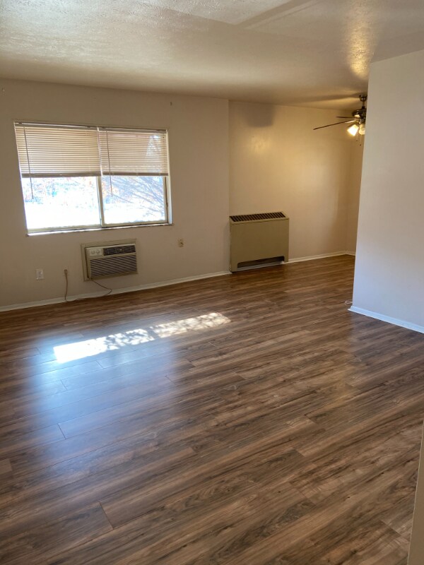 15010 Madison Ave Unit 206, Lakewood, OH 44107 Room for Rent in