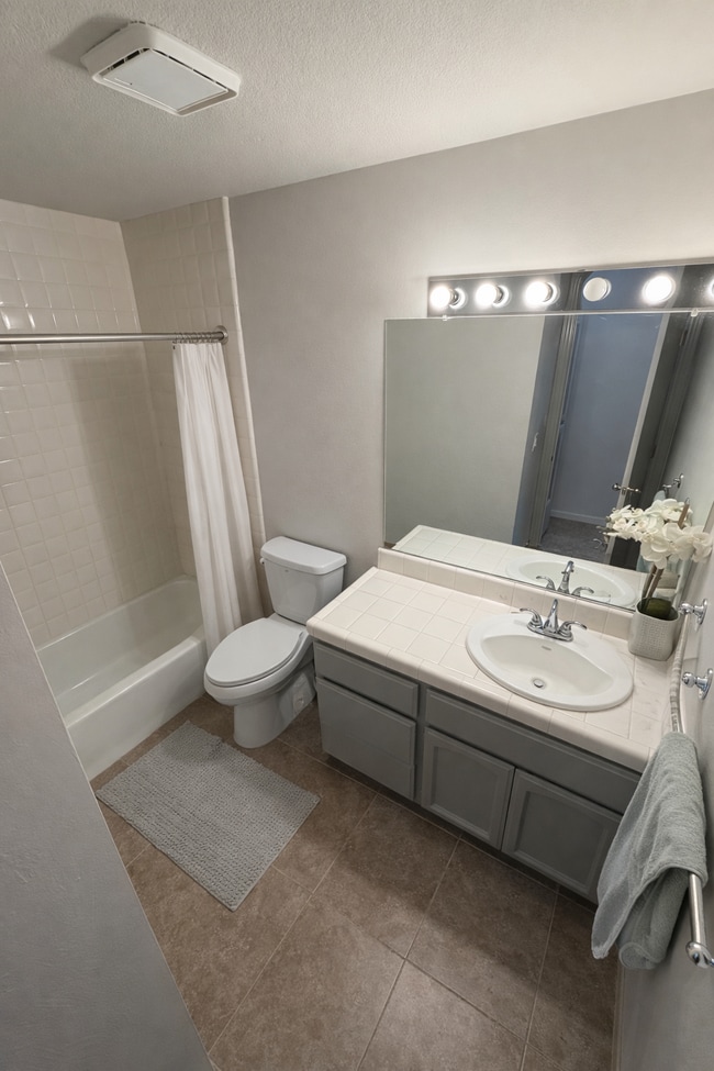 Building Photo - 18847 Arrowhead Dr