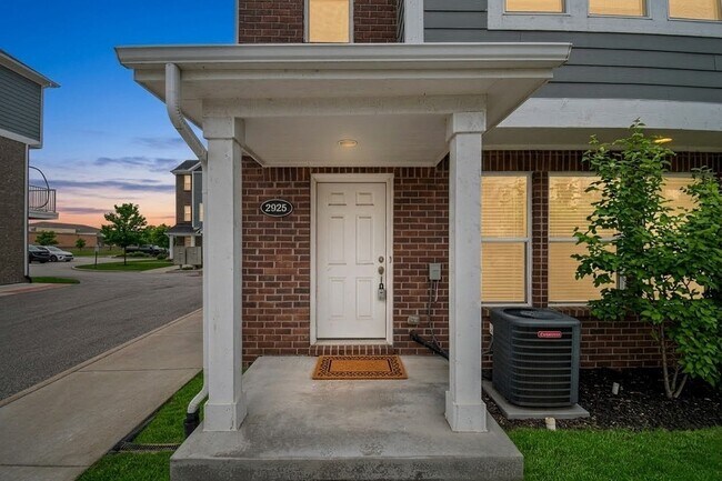 Foto del edificio - 2925 Square Lake Ct