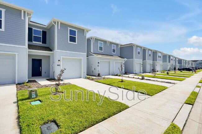 Building Photo - 2939 Maloof Dr
