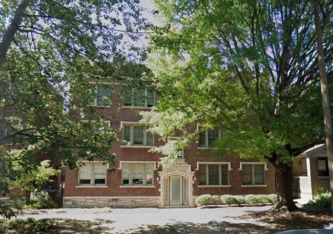 Building Photo - 4228 McPherson Ave