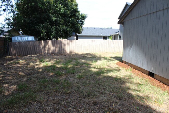 Foto del edificio - 1045 SW 178th Pl