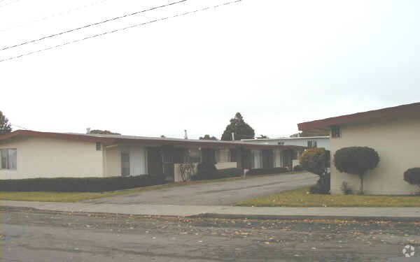 Building Photo - 5441 Glenn Ave