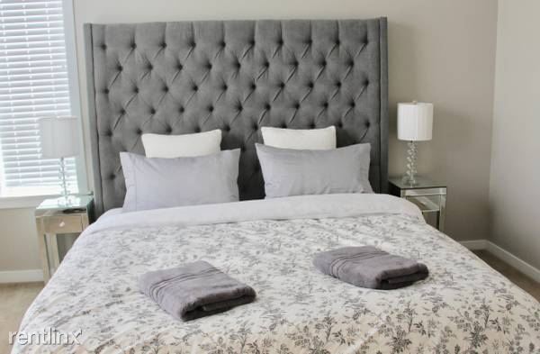 Foto del edificio - 3 br, 2.5 bath Townhome - 9046 E 50th Ave
