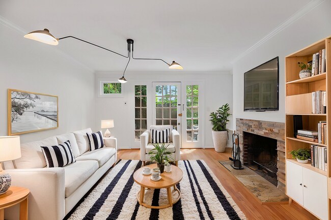Foto del edificio - 2510 East Pl NW