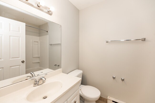 Photo du bâtiment - 219 Emerson Ave