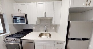 Building Photo - 61 Park Dr