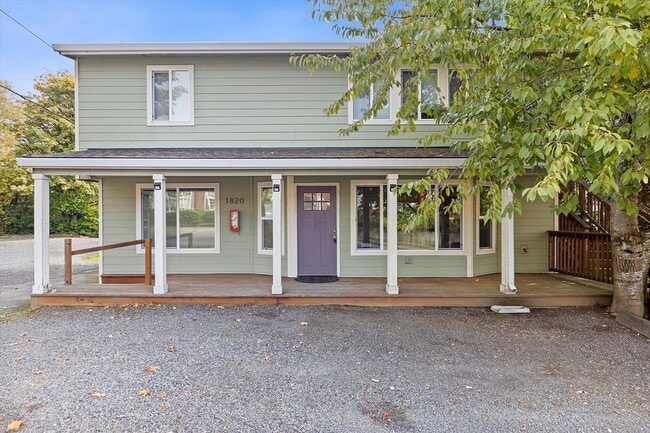 Building Photo - ALK - 1820 Sylvan Highlands Triplex