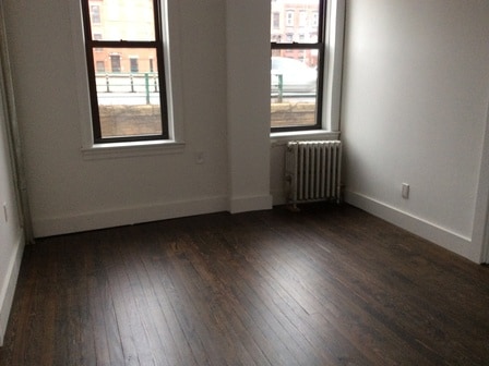 Building Photo - 200 Douglass St