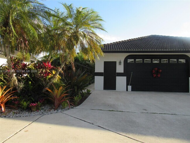 Foto del edificio - 15900 SW 54th Pl