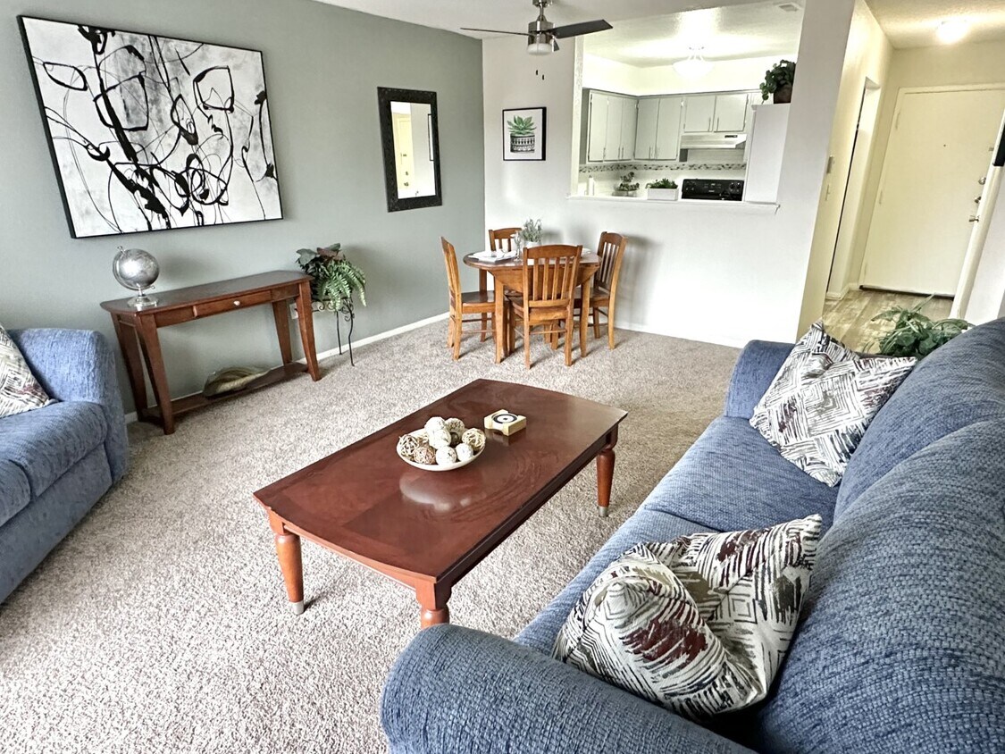 Academy Heights Apartments in Albuquerque, NM