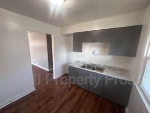 Building Photo - 5650 N 61st St