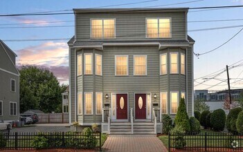 Building Photo - 58 Holton St