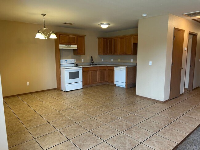 Foto del edificio - 309-311 E. Laura St. Rogers