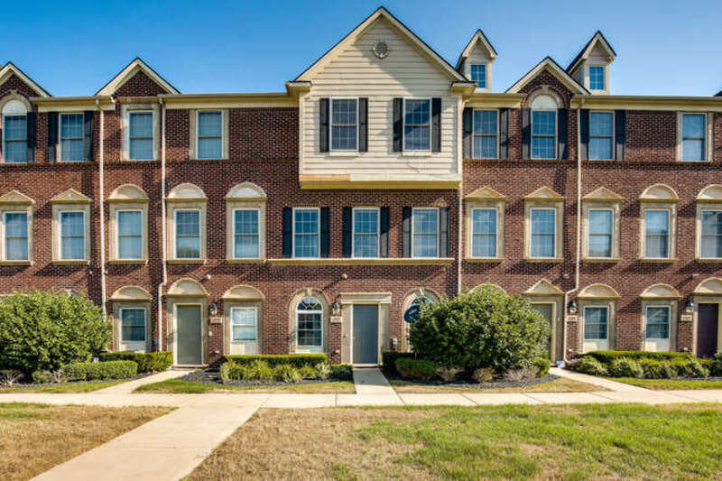 45707 Graystone Ln, Canton, MI 48187 Condo for Rent in Canton, MI