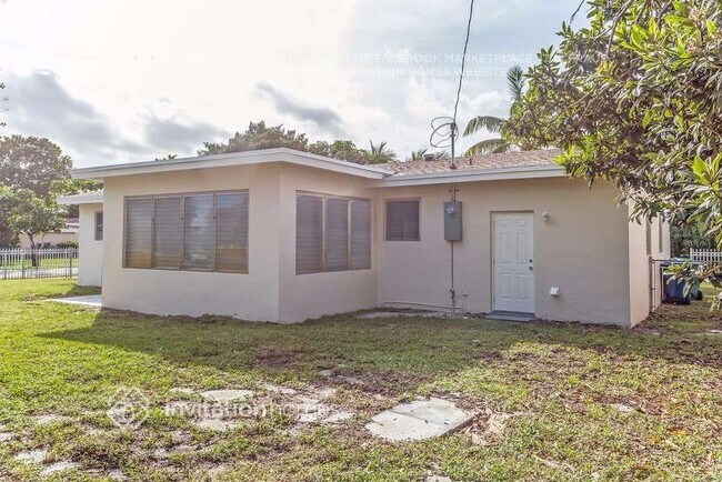Foto del edificio - 17805 NE 7th Ct