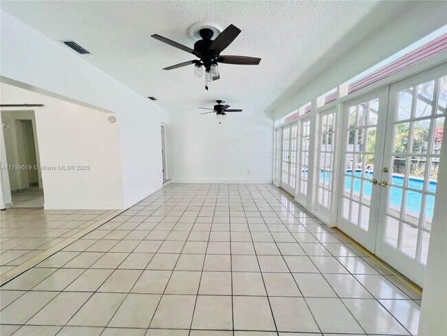 Building Photo - 1710 SW 98th Ct