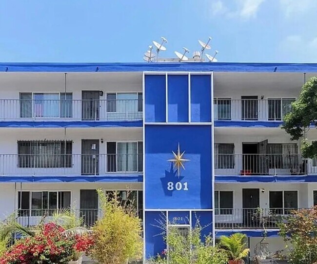 Foto del edificio - SIGN LEASE BY 2/1/26 RECEIVE 1 MONTH FREE ON 12 MONTH LEASE!