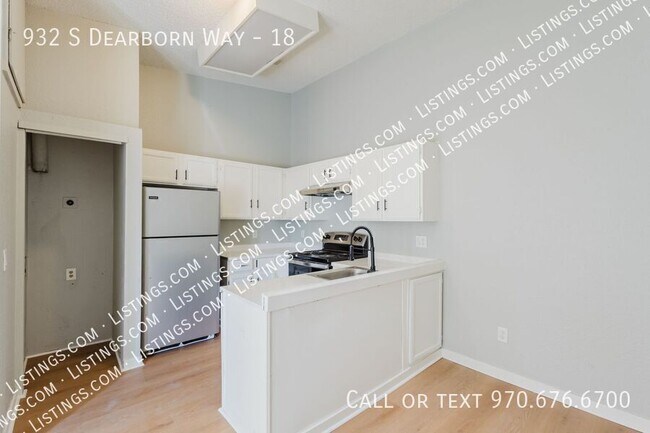 Foto del edificio - 932 S Dearborn Way