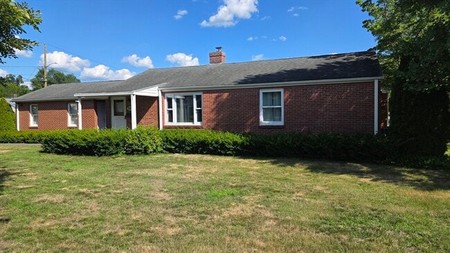 Building Photo - 309 Island Pond Rd