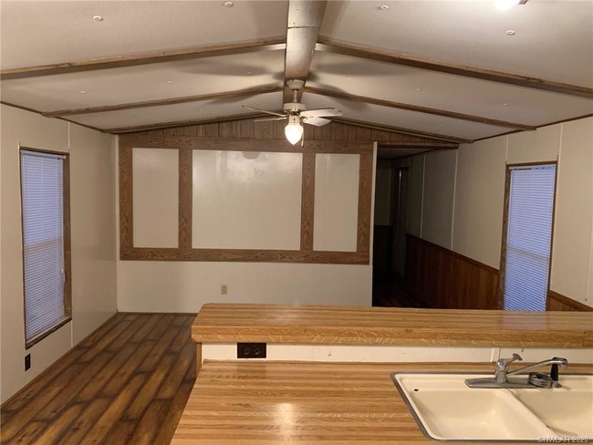 Building Photo - 14 Peaceful Pines Dr