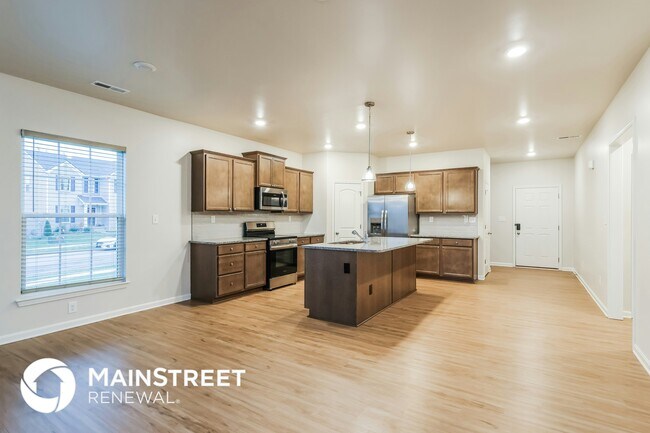 Building Photo - 11900 Parkside Vista Ln