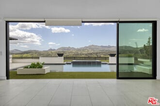 Building Photo - 12509 Saddle Ct