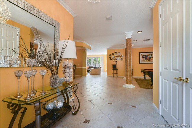 Foto del edificio - 15608 SW 53rd St
