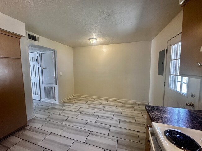 Foto del edificio - 46038 Rufus Bankston Rd