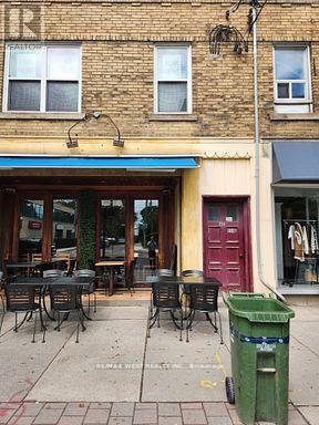 Photo du bâtiment - 500 A Eglinton Ave W