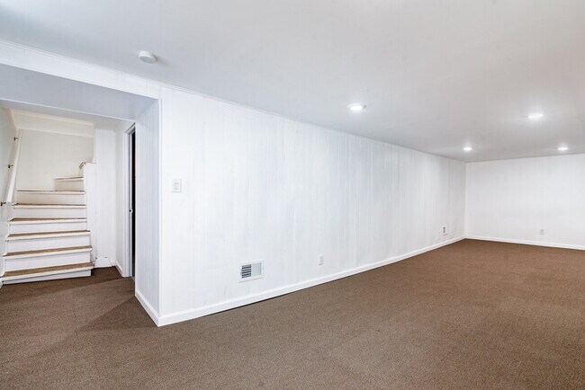 Foto del edificio - 9429 Harold Dr