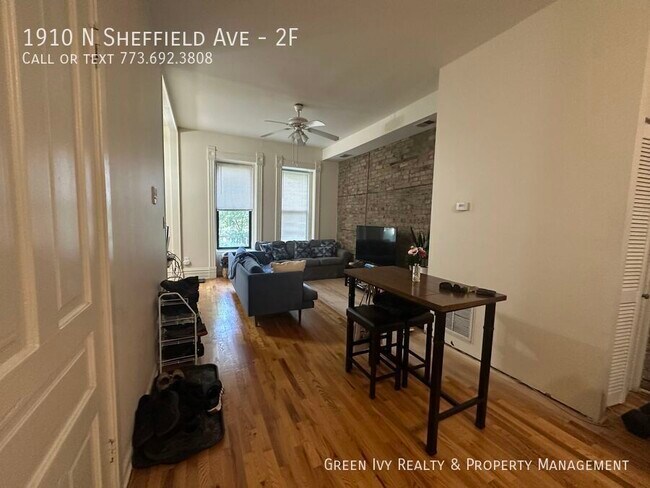 Foto del edificio - 1910 N Sheffield Ave