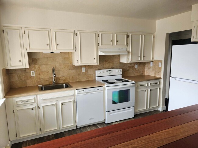 Foto del edificio - 33060 SW Keys Rd