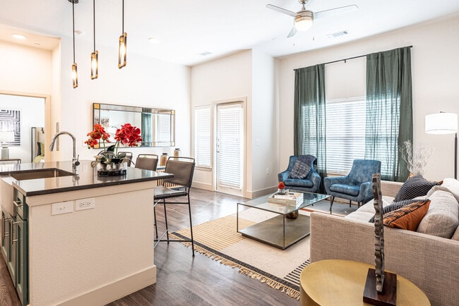 Foto del interior - The Everett at Ally Village