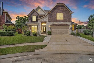 Building Photo - 24015 Richglen Court