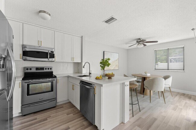 Foto del edificio - 9850 Ridge Creek Rd