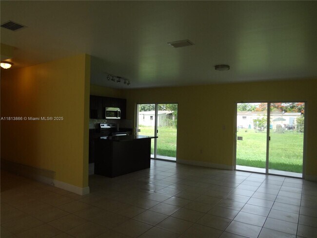 Foto del edificio - 28890 Colorado Rd