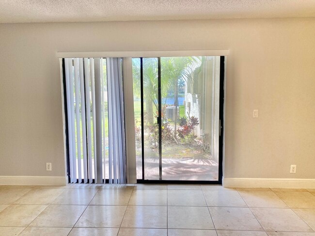 Building Photo - 1760 Windorah Way