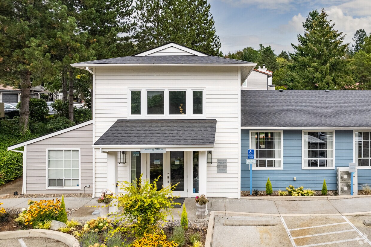 81 Fifty at West Hills Apartments 8150 SW Barnes Rd Portland, OR