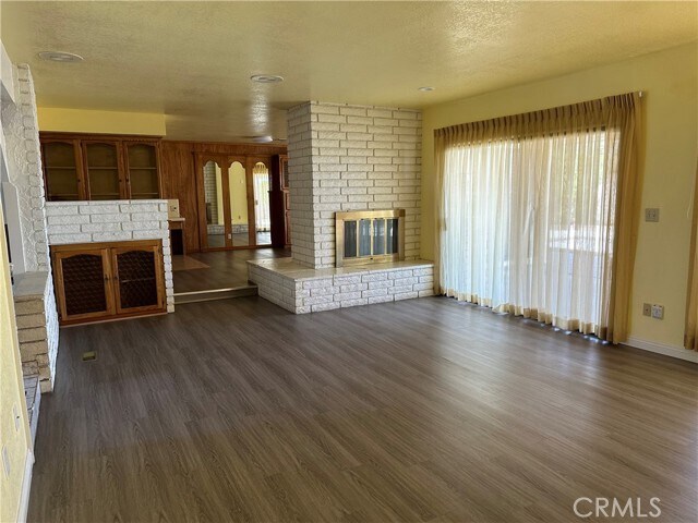 Building Photo - 18050 Joshua Tree Ln