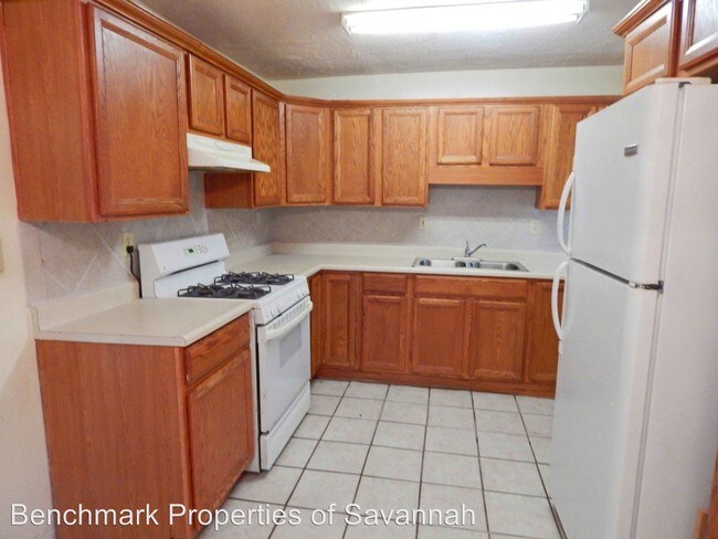 Building Photo - 2 br, 1 bath House - 3211 Bull St #3211a