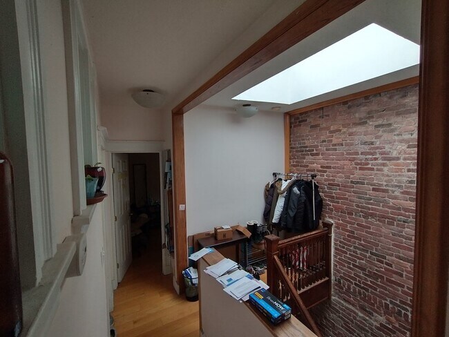 Building Photo - 24 S Huntington Ave