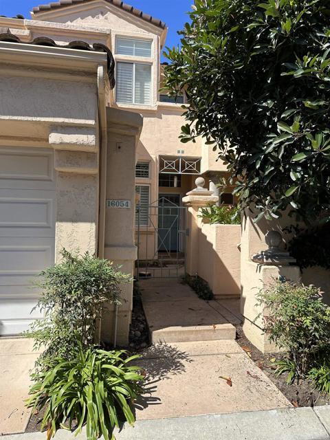 Primary Photo - 16054 Circa De Lindo