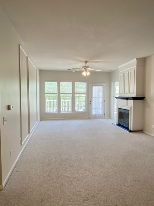 Building Photo - 14935 Santa Lucia