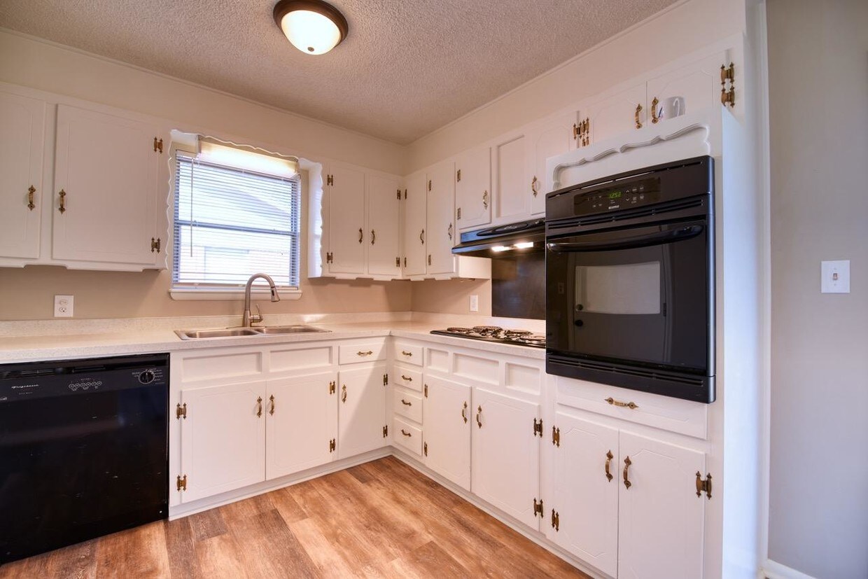 2316 N Hammond Ave, Bethany, OK 73008 House Rental in Bethany, OK