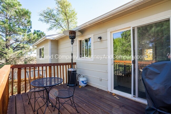 Foto del edificio - 5470 Sacramento Pl