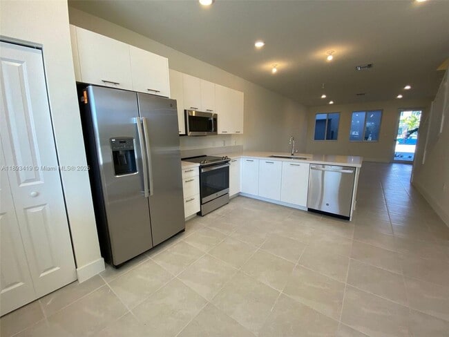 Photo - 10250 NW 66th St House