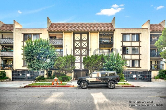 Building Photo - 515 N Jackson St